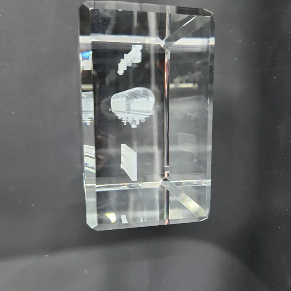 Royal Caribbean Independence of the Seas 3D Etched Crystal Block Paper Weight